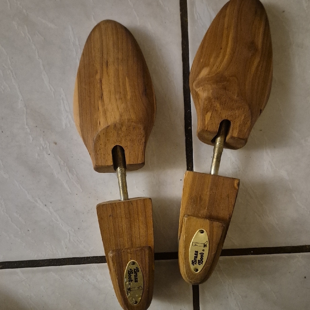 Wooden Shoe Trees